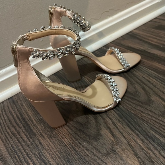 Jewel Badgley Mischka - Picture 4 of 11